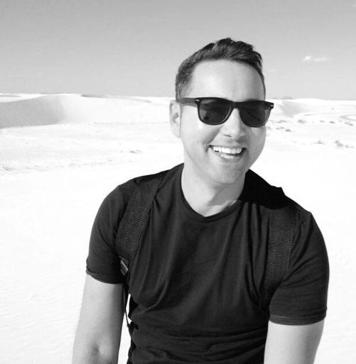 Karl Moore (Photo taken: White Sands National Park, USA)